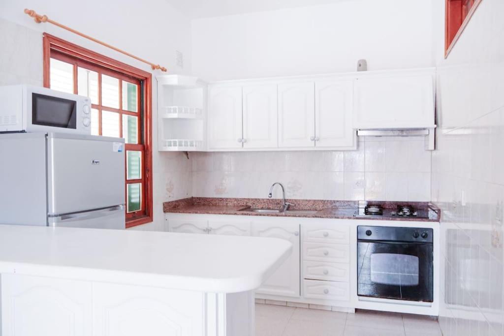 Vila Acogedora Casa En Abades En Tranquila Urbanizacion Exteriér fotografie
